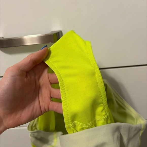 Lululemon Neon Speed Up Shorts Low Rise - Picture 9 of 9